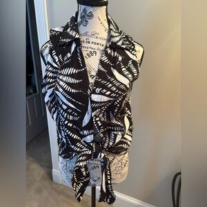 Panama Jack Monochrome Leaf Print Top